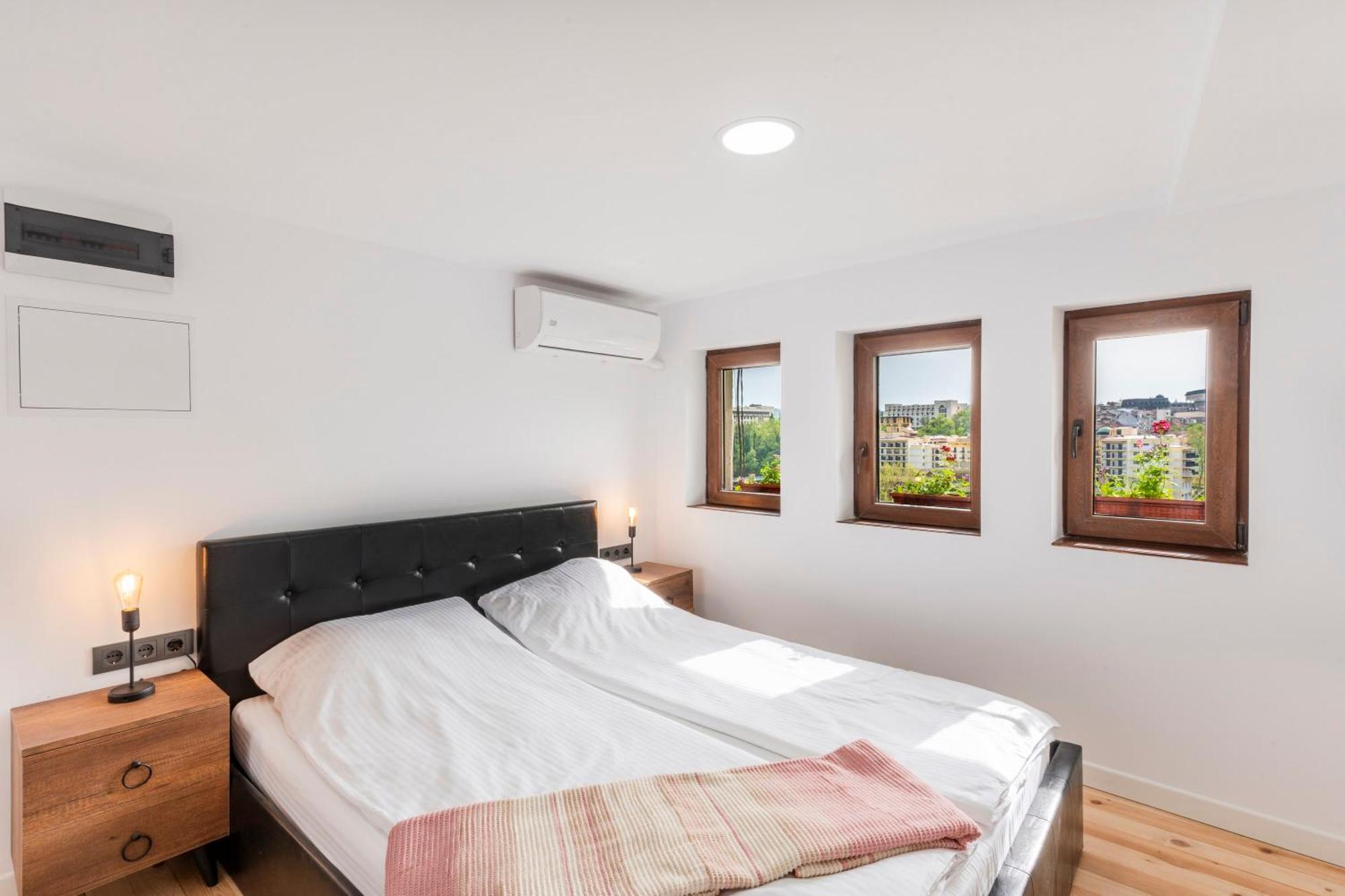 Bobevata Guest House - Floor 1 - Stunning View Old Town Veliko Tarnovo Extérieur photo