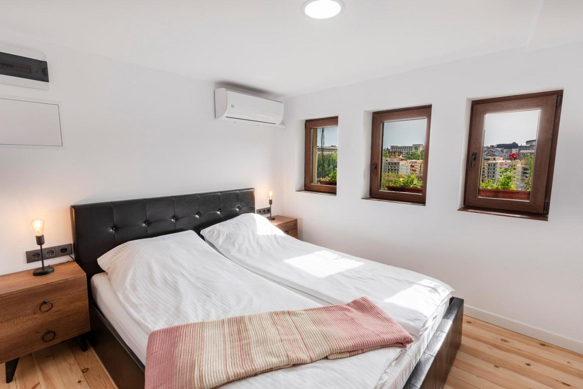 Bobevata Guest House - Floor 1 - Stunning View Old Town Veliko Tarnovo Extérieur photo